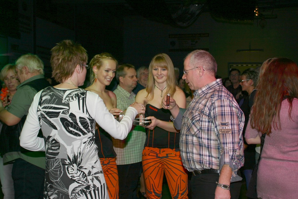 ../Images/2012-PartySW88.jpg