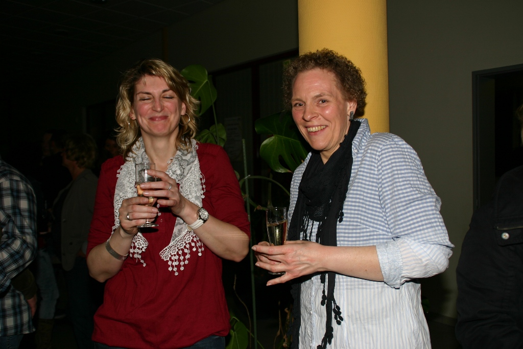 ../Images/2012-PartySW119.JPG