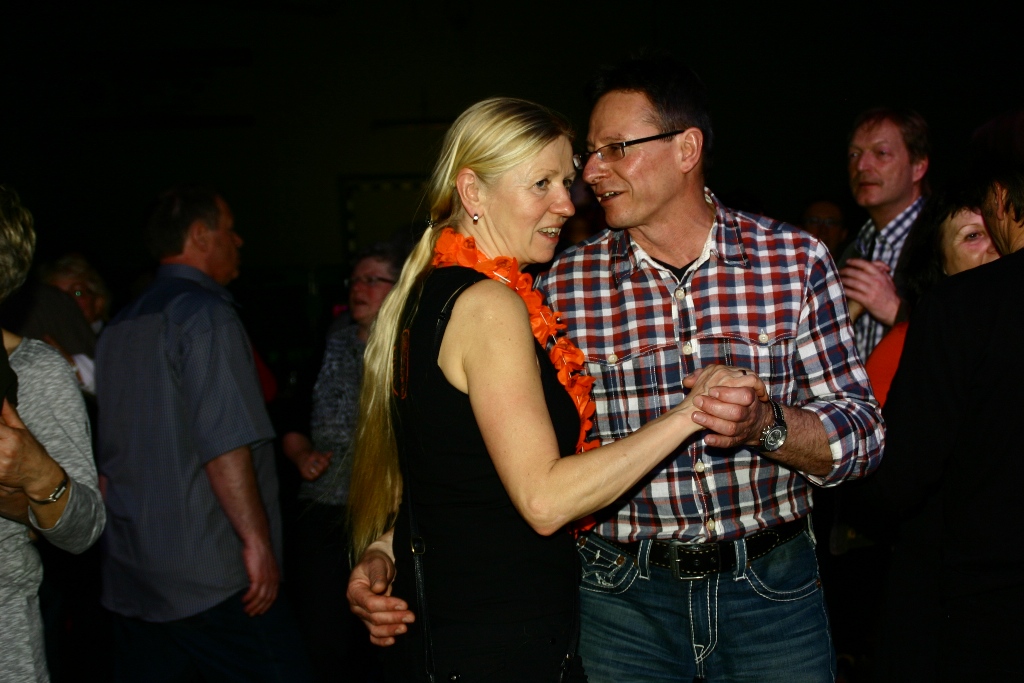 ../Images/2012-PartySW173.JPG